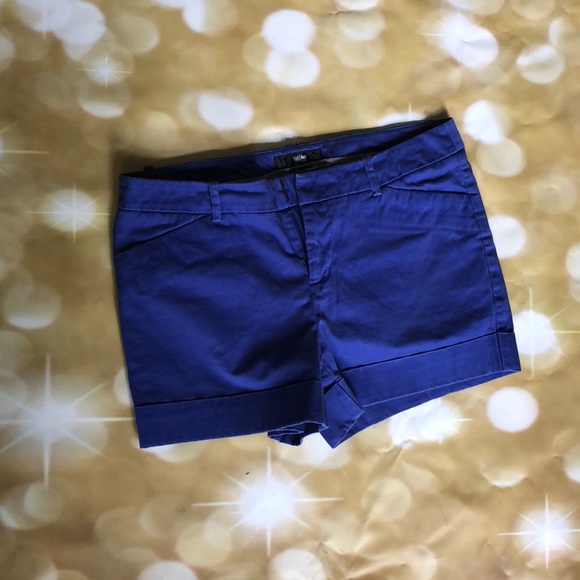 Blue shorts size 6 - Picture 1 of 4